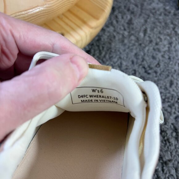 Kizik Brisbane Hands Free Sneakers Womens Size 6 Suede Amberlight Low Top Shoes - Picture 7 of 8